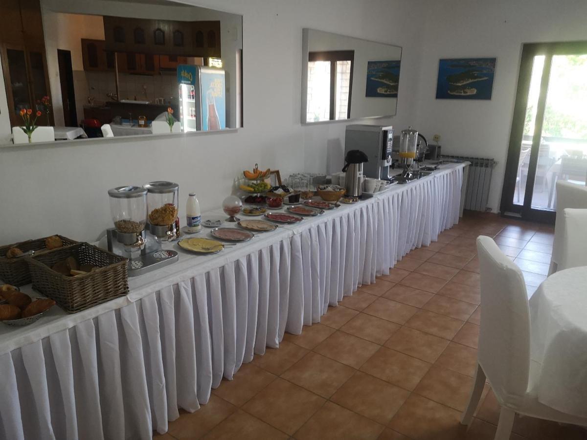 Breakfast & Bed Anita Bed & Breakfast Медулин Екстериор снимка